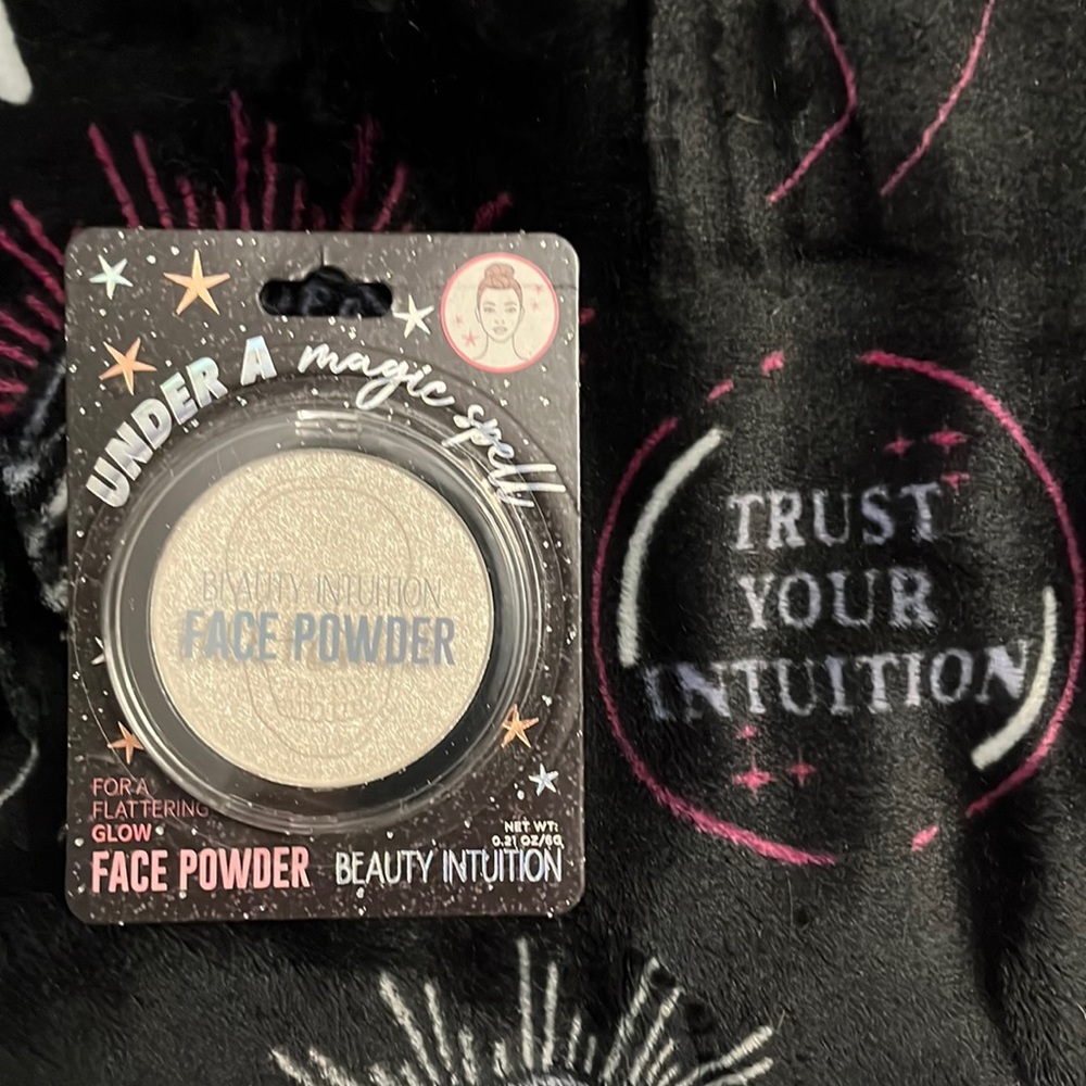 💀SKULL🧿GLOW☠️FACE POWDER🎃MAGIC SPELL🪬BEAUTY 👻INTUITION👀